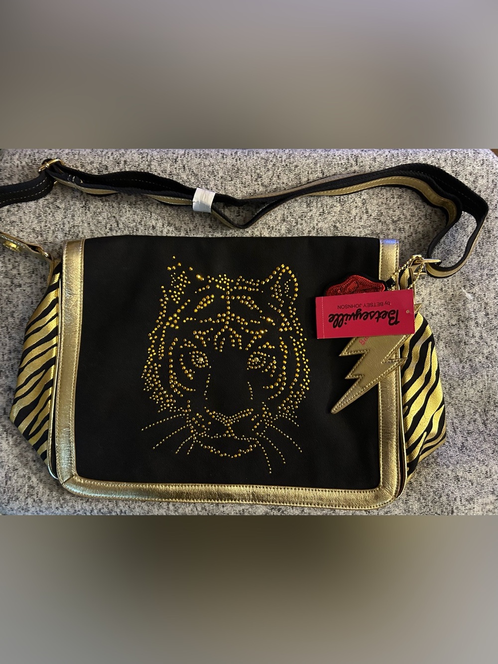 RARE Vintage OOP NWT Betseyville by Betsey Johnson Tiger Rhinestone Messenger